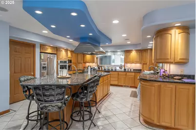 1821 NW Sellwood St, Roseburg, OR 97471 - Photo 7