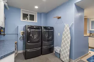 1821 NW Sellwood St, Roseburg, OR 97471 - Photo 33