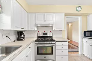 404 SE 2nd Ave, Battle Ground, WA 98604 - Photo 11