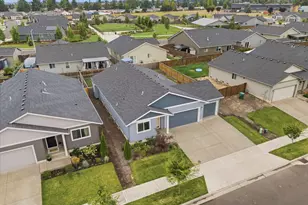 369 Cornwell St, Woodburn, OR 97071 - Photo 29