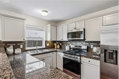 1020 NW 1st Ave, Canby, OR 97013 - Photo 7