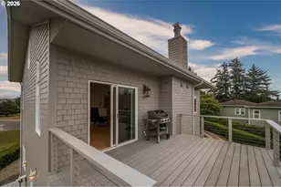 1122 Three Wood Dr, Bandon, OR 97411 - Photo 19