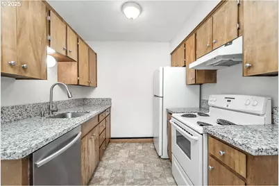 5405 SE Lafayette St, Portland, OR 97206 - Photo 9