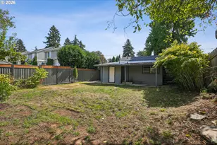 11745 SE Pine St, Portland, OR 97216 - Photo 31
