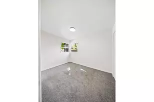 11745 SE Pine St, Portland, OR 97216 - Photo 25