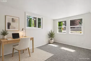 11745 SE Pine St, Portland, OR 97216 - Photo 13