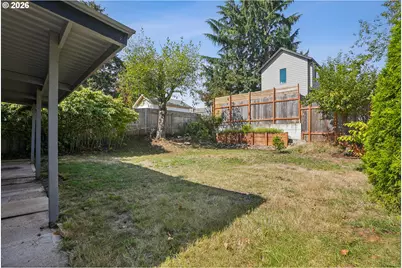 11745 SE Pine St, Portland, OR 97216 - Photo 33