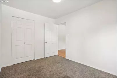 11745 SE Pine St, Portland, OR 97216 - Photo 27