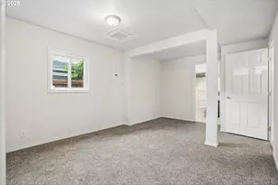 11745 SE Pine St, Portland, OR 97216 - Photo 19