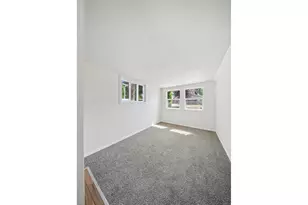 11745 SE Pine St, Portland, OR 97216 - Photo 15