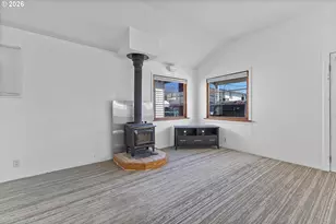 1833 N Jantzen Ave, Portland, OR 97217 - Photo 7