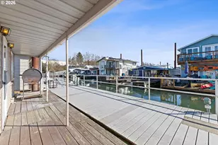 1833 N Jantzen Ave, Portland, OR 97217 - Photo 17