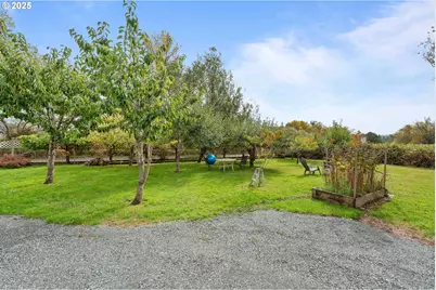 54124 Old Broadbent Rd, Myrtle Point, OR 97458 - Photo 33