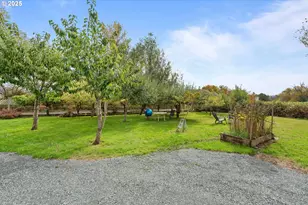 54124 Old Broadbent Rd, Myrtle Point, OR 97458 - Photo 33