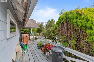 54124 Old Broadbent Rd, Myrtle Point, OR 97458 - Photo 7