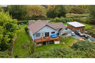 54124 Old Broadbent Rd, Myrtle Point, OR 97458 - Photo 3