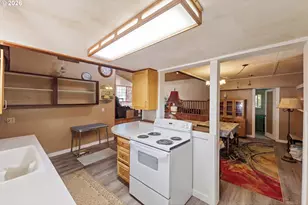 54124 Old Broadbent Rd, Myrtle Point, OR 97458 - Photo 9