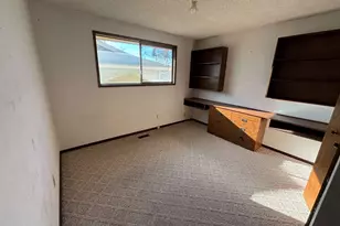 6571 Oakridge Dr, Gladstone, OR 97027 - Photo 13