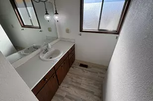 6571 Oakridge Dr, Gladstone, OR 97027 - Photo 21