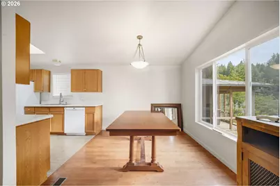 88686 Chapman Rd, Florence, OR 97439 - Photo 9