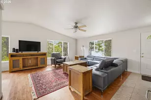 88686 Chapman Rd, Florence, OR 97439 - Photo 5