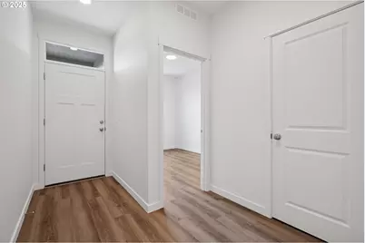 1728 NW 18th St, Battle Ground, WA 98604 - Photo 9