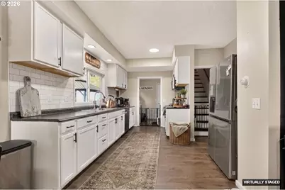 138 SE Shafford St, Estacada, OR 97023 - Photo 5