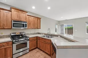 2967 SE Columbus Ave, Hillsboro, OR 97123 - Photo 7
