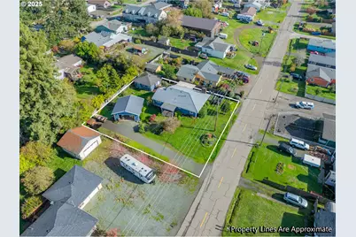 1713 Maple St, Myrtle Point, OR 97458 - Photo 3