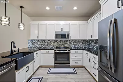 2072 Lakeland Way, Eugene, OR 97408 - Photo 15