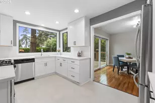 9511 NE Skidmore St, Portland, OR 97220 - Photo 11