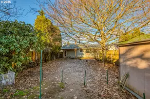 12720 SE Alder St, Portland, OR 97233 - Photo 17