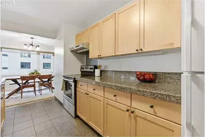 2211 SW Park Pl #903, Portland, OR 97205 - Photo 21