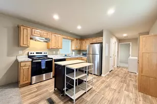 1040 SW 11th St, Hermiston, OR 97838 - Photo 9