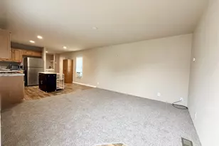 1040 SW 11th St, Hermiston, OR 97838 - Photo 5