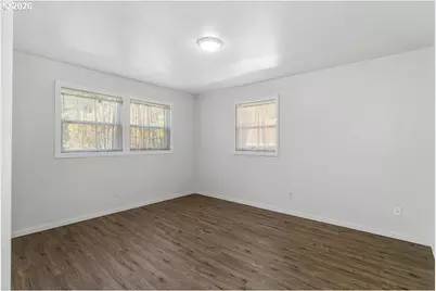 311 SE 155th Pl, Portland, OR 97233 - Photo 23