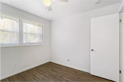 311 SE 155th Pl, Portland, OR 97233 - Photo 21