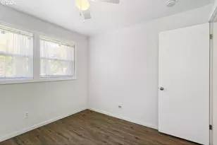 311 SE 155th Pl, Portland, OR 97233 - Photo 21