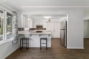 311 SE 155th Pl, Portland, OR 97233 - Photo 9