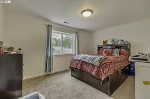 35505 Iris Way, Saint Helens, OR 97051 - Photo 13