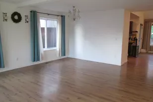 35505 Iris Way, Saint Helens, OR 97051 - Photo 3