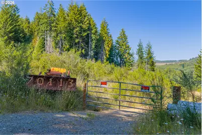 70113 Stage Rd, North Bend, OR 97459 - Photo 9