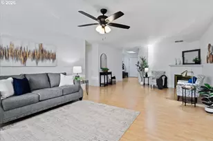 4240 NE Paintbrush Ct, Salem, OR 97305 - Photo 7