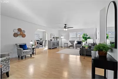 4240 NE Paintbrush Ct, Salem, OR 97305 - Photo 5