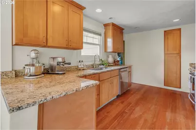 8610 SE 28th Ave, Milwaukie, OR 97222 - Photo 17
