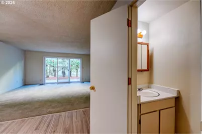 164 NE 4th Ave, Canby, OR 97013 - Photo 7