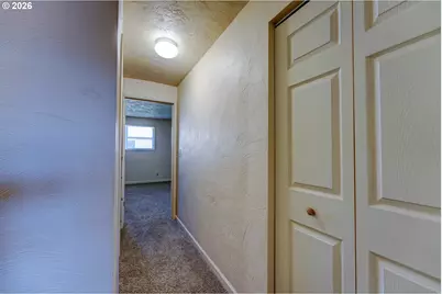 164 NE 4th Ave, Canby, OR 97013 - Photo 45
