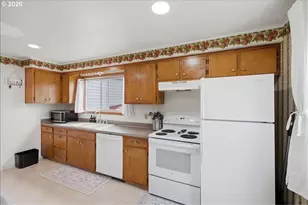 123 N Santiam Hwy, Gates, OR 97346 - Photo 11