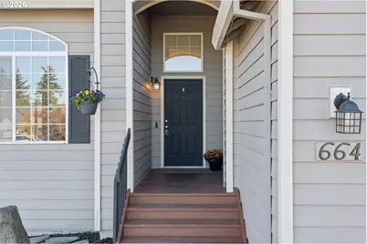 664 SE 10th St, Troutdale, OR 97060 - Photo 3