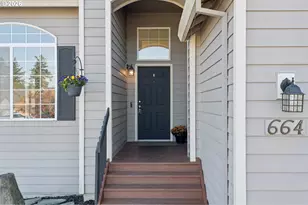 664 SE 10th St, Troutdale, OR 97060 - Photo 3